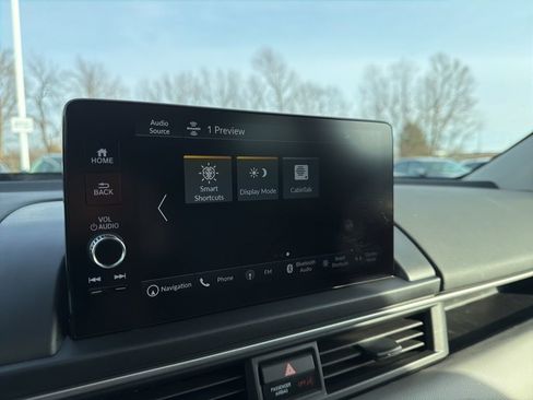 Certified 2025 Honda Pilot Touring image 35