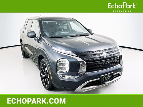 Used 2024 Mitsubishi Outlander SE FWD image 1