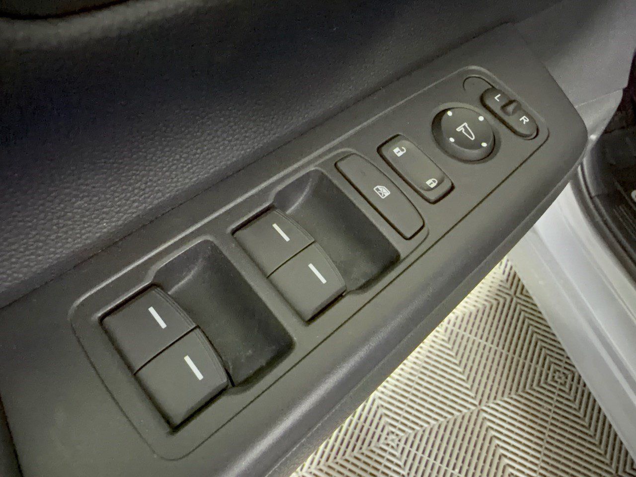 Used 2024 Honda CR-V Sport-L image 15