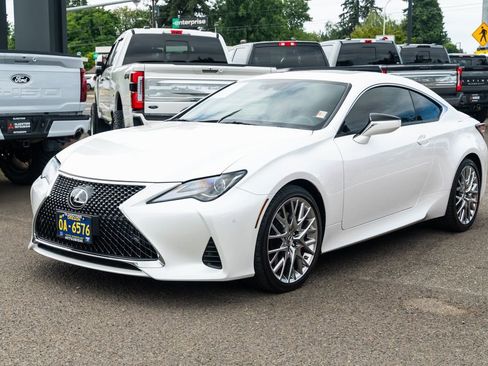 Used 2019 Lexus RC 300 w/ Premium Package RWD image 3
