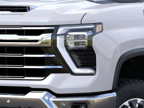 New 2026 Chevrolet Silverado 3500 LTZ w/ LTZ Premium Package AWD/4WD image 10