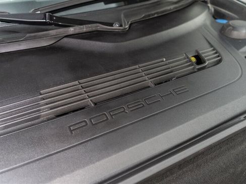 Used 2018 Porsche 911 GT3 RWD image 37
