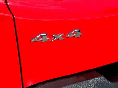 Used 2023 Jeep Renegade Latitude w/ Premium Group image 9