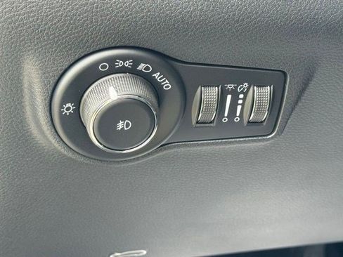 New 2026 Jeep Compass Latitude AWD/4WD image 12