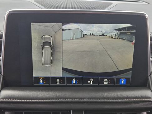 Used 2023 Chevrolet Tahoe High Country AWD/4WD image 16