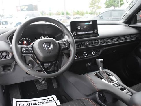 Used 2024 Honda HR-V Sport image 18