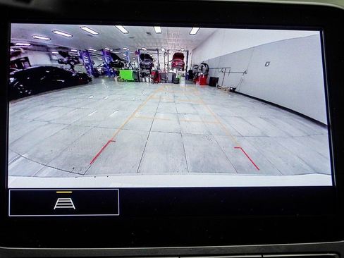 Used 2024 Chevrolet Malibu LT FWD image 24