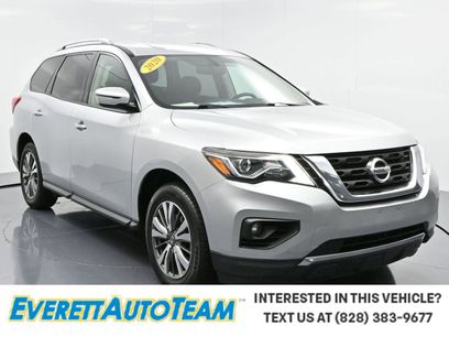 Used 2020 Nissan Pathfinder SV