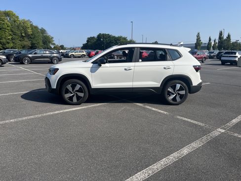 New 2025 Volkswagen Taos S image 7