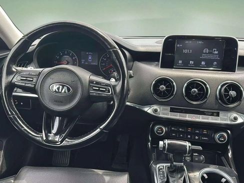 Used 2019 Kia Stinger image 24
