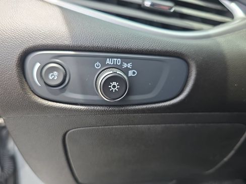 Used 2024 Chevrolet Malibu LT FWD image 25