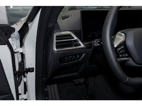 Used 2025 BMW i4 xDrive40i w/ Premium Package image 54