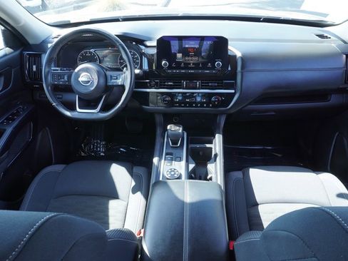 Certified 2025 Nissan Pathfinder SV AWD/4WD image 12