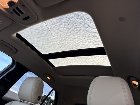 Used 2021 Buick Encore GX Essence w/ Advanced Technology Package image 33