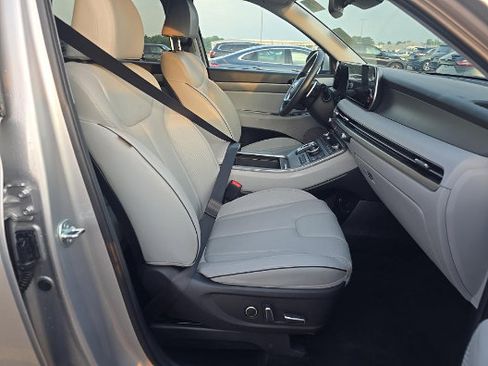 Used 2025 Hyundai Palisade SEL FWD image 13