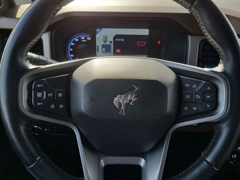 Used 2023 Ford Bronco Outer Banks image 11