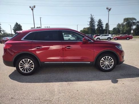Used 2016 Lincoln MKX Select w/ Select Plus Package AWD/4WD image 6