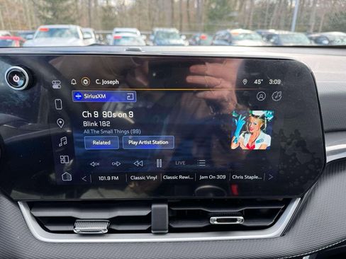 Used 2026 Chevrolet Equinox LT image 26