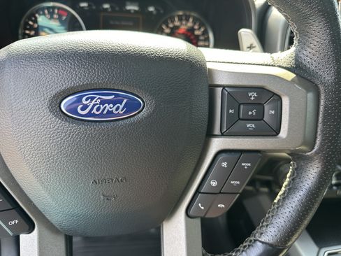 Used 2018 Ford F150 Raptor w/ Equipment Group 802A Luxury AWD/4WD image 27