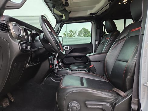 Used 2022 Jeep Gladiator Rubicon w/ LED Lighting Group image 16