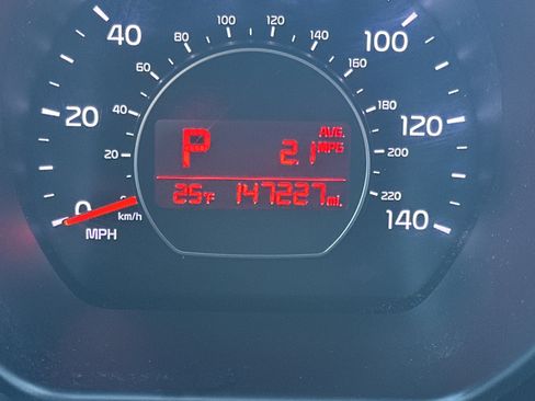 Used 2016 Kia Soul Base image 33