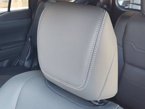 Used 2025 Lexus GX 550 w/ Accessory Package (2T) AWD/4WD image 23