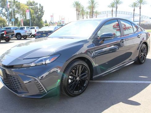 Certified 2026 Toyota Camry SE FWD image 6