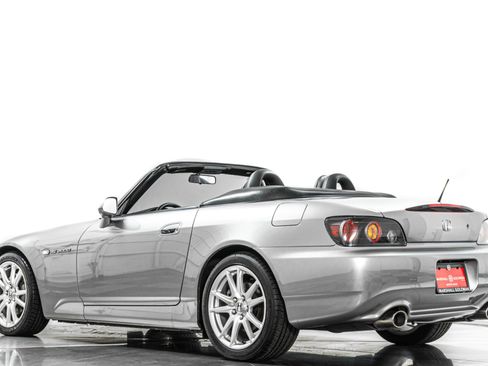 Used 2004 Honda S2000 image 30
