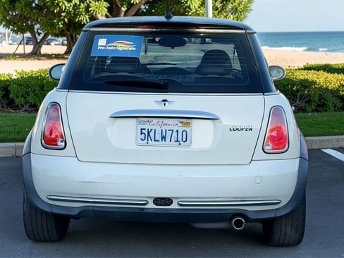 Used 2005 MINI Cooper Hardtop image 11