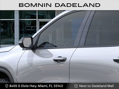 New 2026 Chevrolet Traverse Z71 image 12