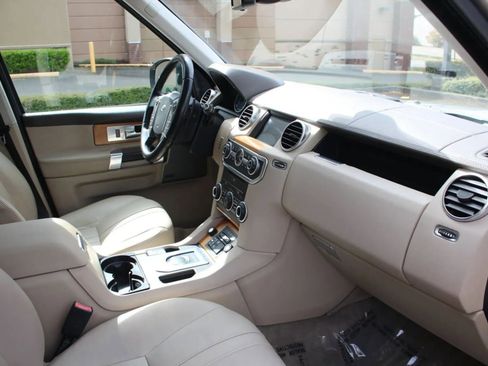 Used 2016 Land Rover LR4 HSE image 35
