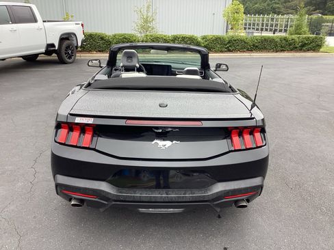 Used 2024 Ford Mustang Premium image 3