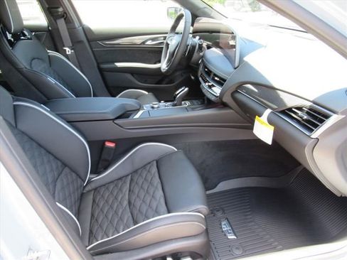 New 2026 Cadillac CT5 V RWD image 10