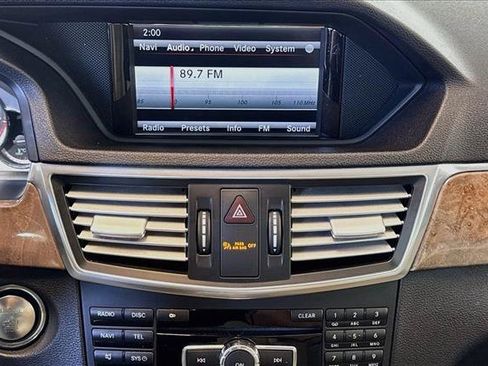 Used 2013 Mercedes-Benz E 350 Sedan image 15