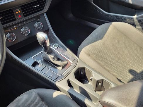 Used 2019 Volkswagen Jetta S w/ Driver Assistance Package image 11