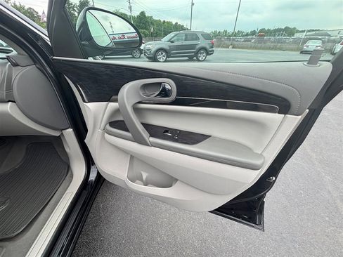 Used 2017 Buick Enclave Convenience FWD image 31