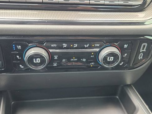 Used 2024 Chevrolet Silverado 1500 ZR2 w/ Technology Package AWD/4WD image 22