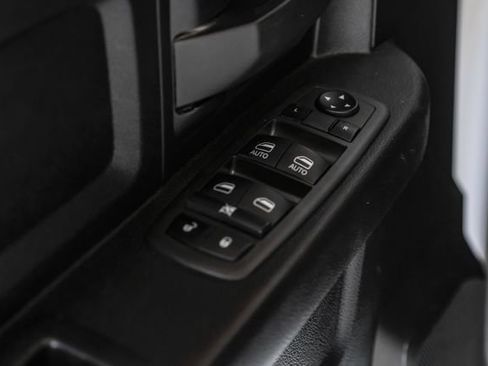 Used 2022 RAM 5500 Tradesman w/ Chrome Appearance Group AWD/4WD image 36