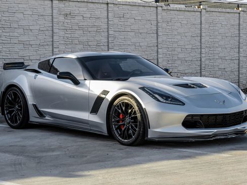 Used 2016 Chevrolet Corvette Z06 image 8