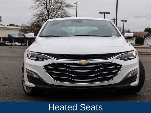 Used 2024 Chevrolet Malibu LT image 2