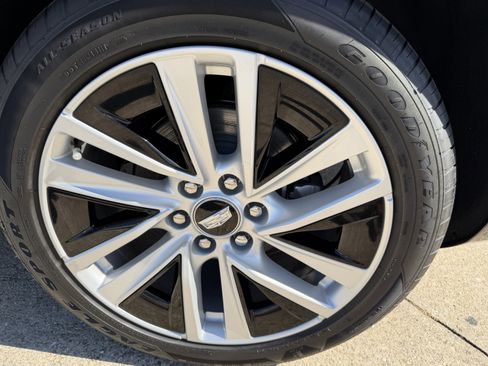 New 2026 Cadillac Vistiq Luxury AWD/4WD image 32