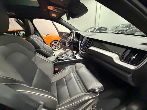 Used 2020 Volvo XC60 T5 R-Design w/ Protection Package Premier FWD image 37