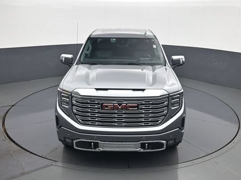 Used 2023 GMC Sierra 1500 Denali w/ Denali Reserve Package AWD/4WD image 14