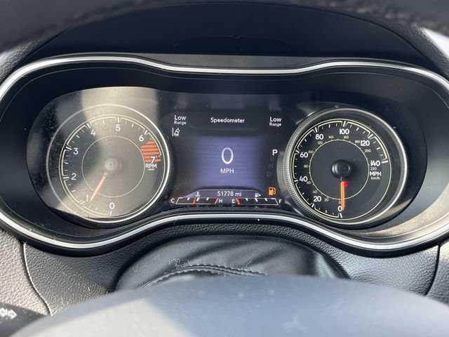 Used 2023 Jeep Cherokee Altitude Lux AWD/4WD image 41