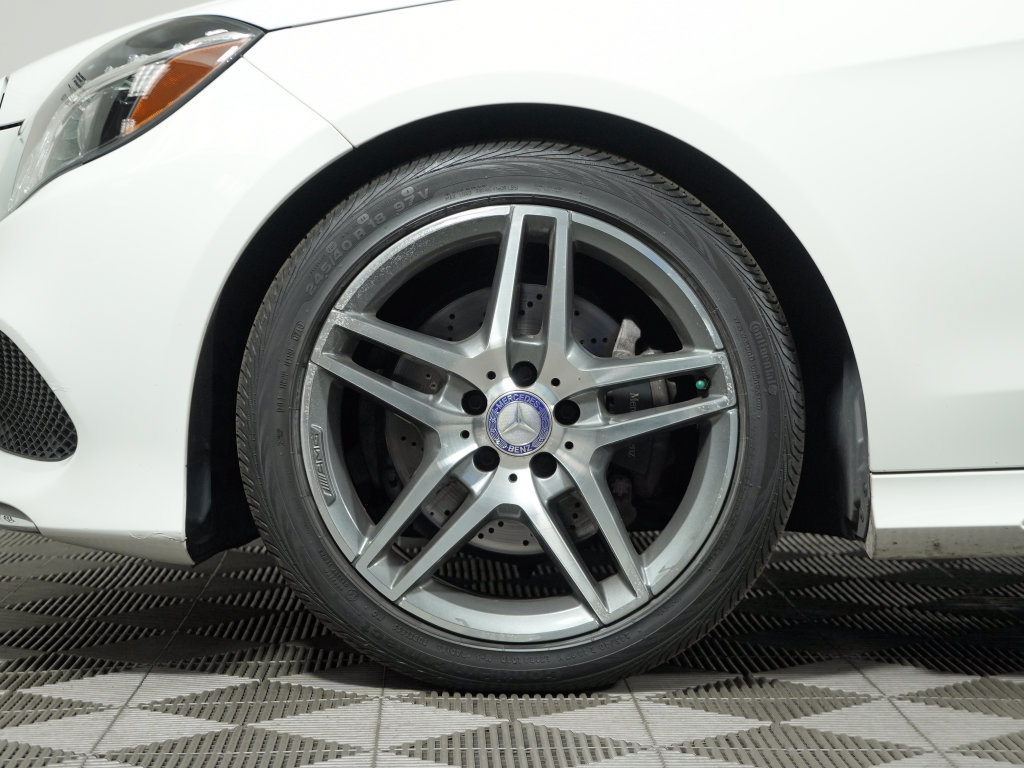 Used 2014 Mercedes-Benz E 350 4MATIC Sedan image 9