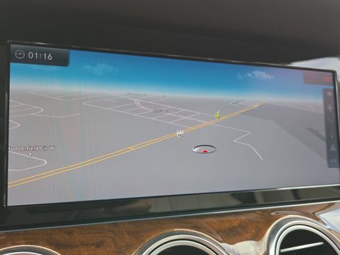 Used 2017 Mercedes-Benz E 300 image 21