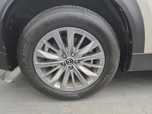 Used 2024 MAZDA CX-90 3.3 Turbo w/ Preferred Plus AWD/4WD image 16