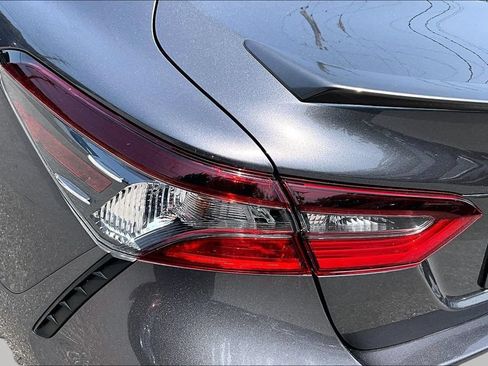 Used 2023 Toyota Camry SE FWD image 23