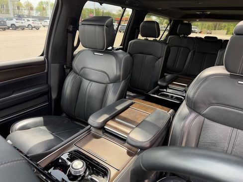 Used 2023 Jeep Grand Wagoneer L Series II AWD/4WD image 47