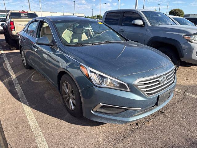 Used 2017 Hyundai Sonata SE FWD image 1